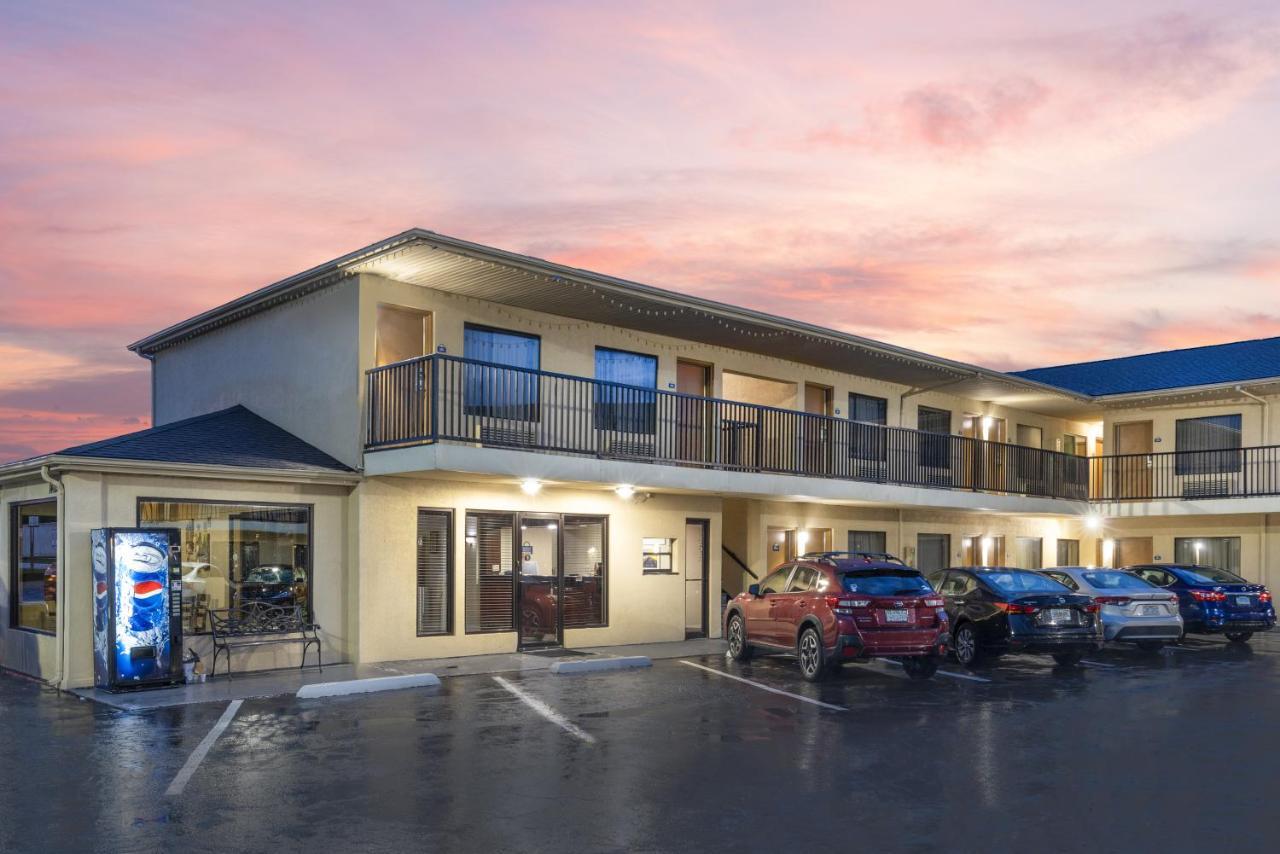 Days Inn By Wyndham St. Robert Waynesville/Ft. Leonard Wood Exteriér fotografie