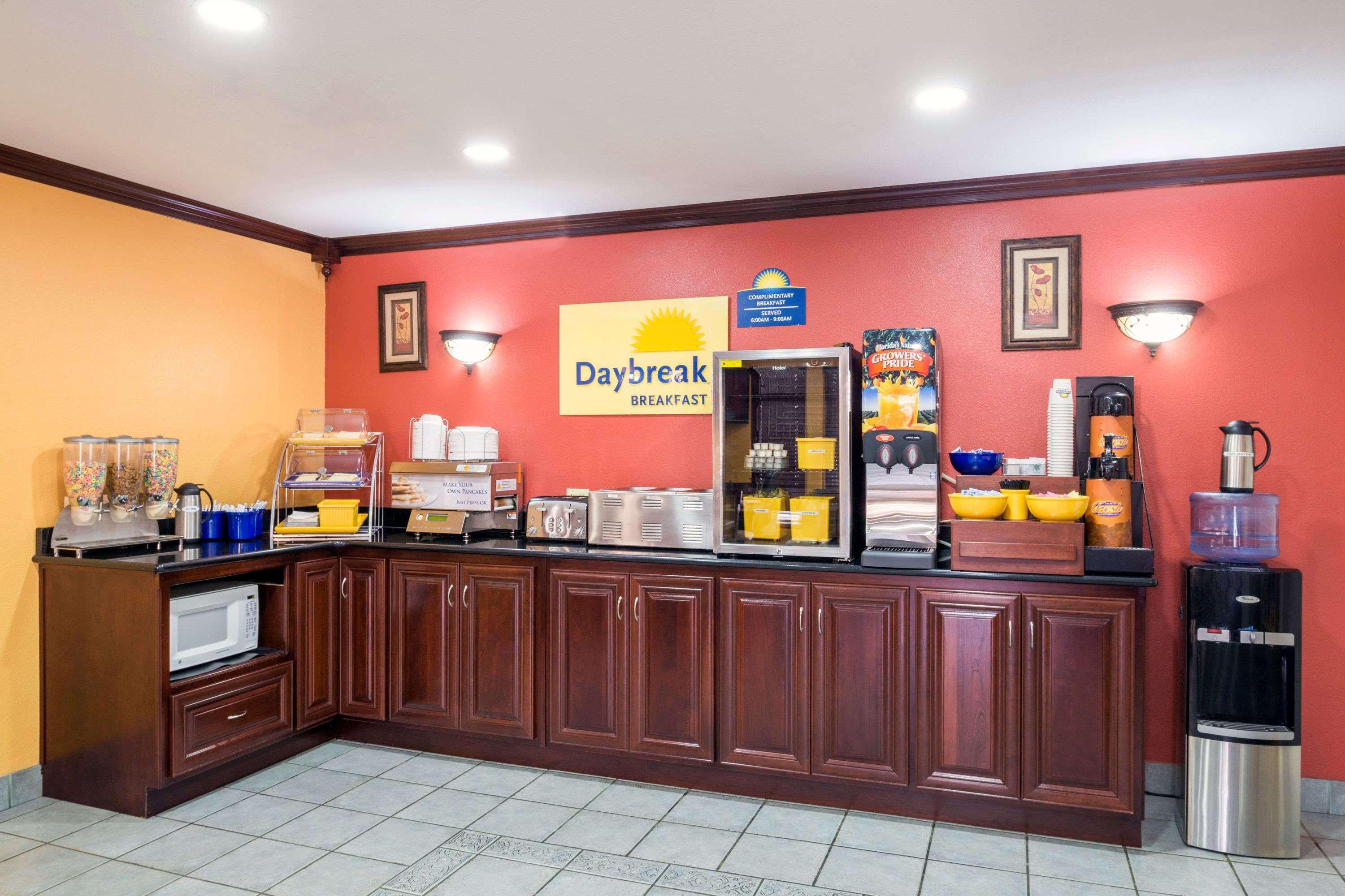Days Inn By Wyndham St. Robert Waynesville/Ft. Leonard Wood Exteriér fotografie